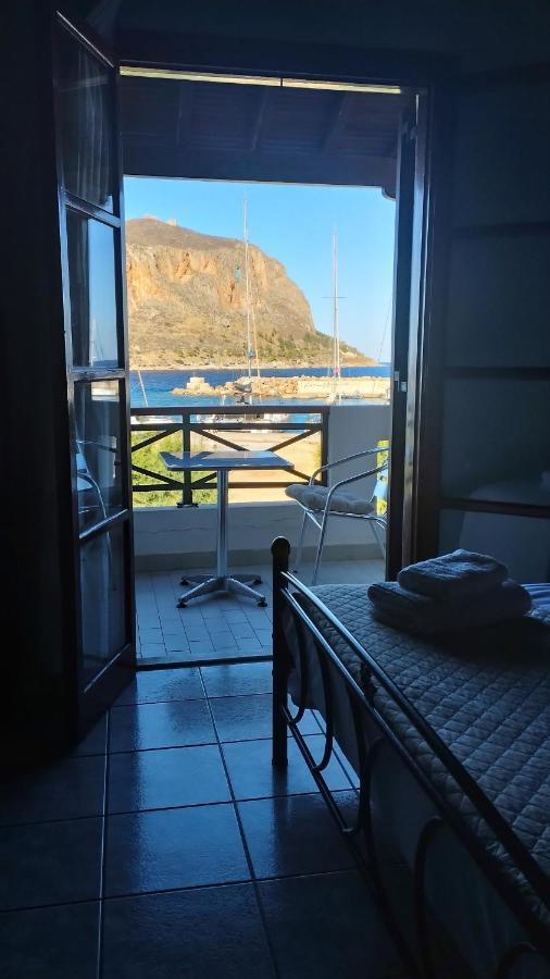 Hotel Agnantio à Monemvasia Extérieur photo